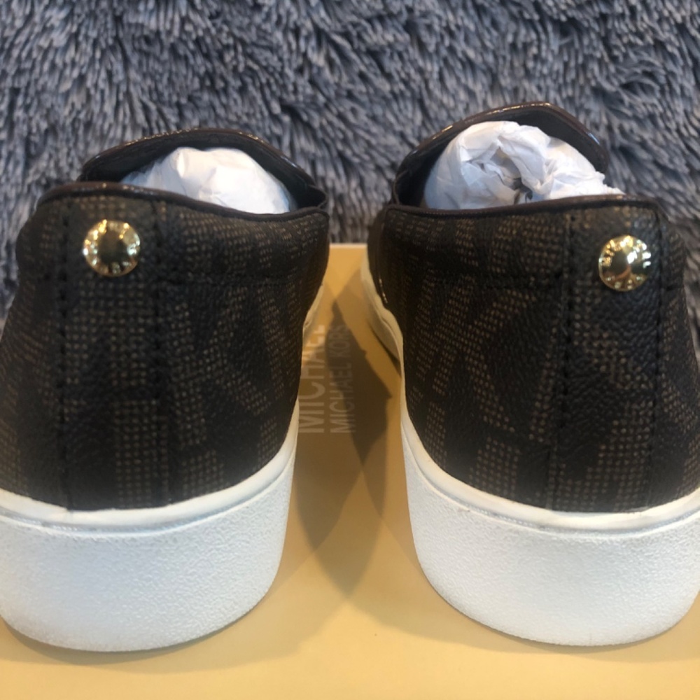 Michael Kors Keaton Slip On - Picture 7 of 9